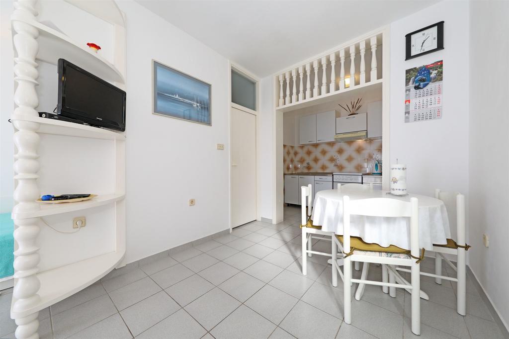 Apartments Danica Tisno Exterior foto